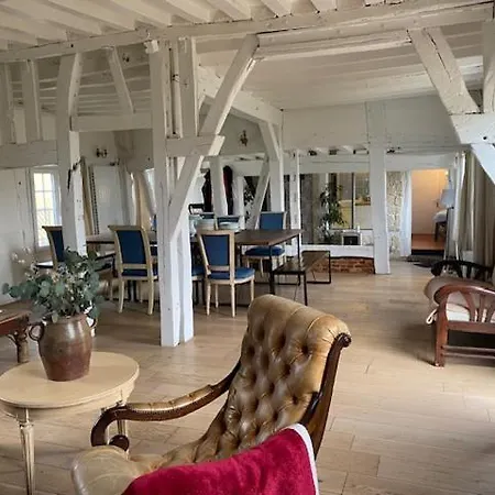 De La Comtesse Guest house